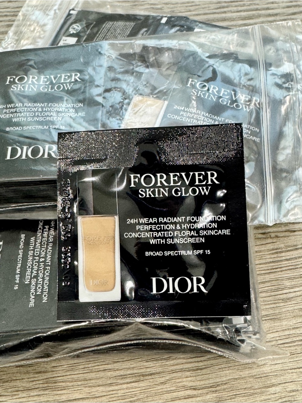 150 Dior Forever Skin Glow Foundation Samples - 2N